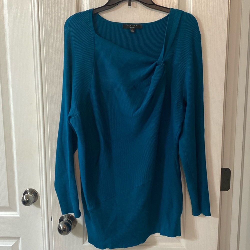 Cyrus sweater